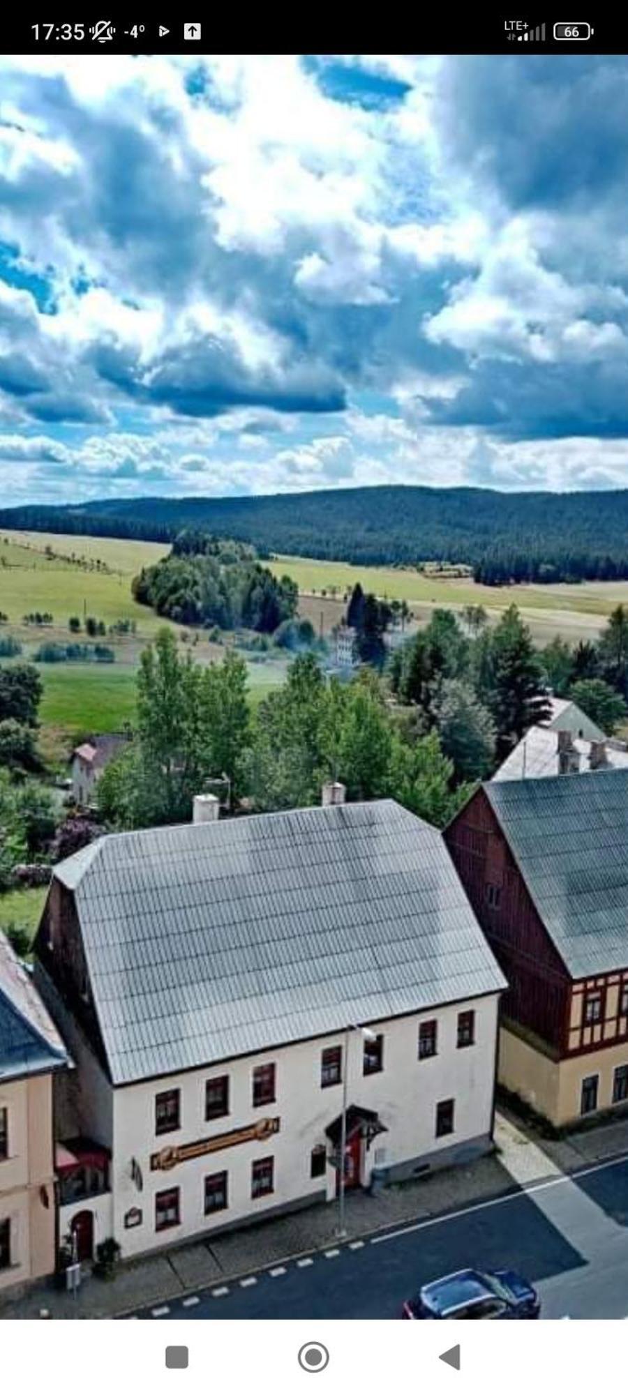 Restaurace A Penzion Vlci Jama Horní Blatná Exteriér fotografie